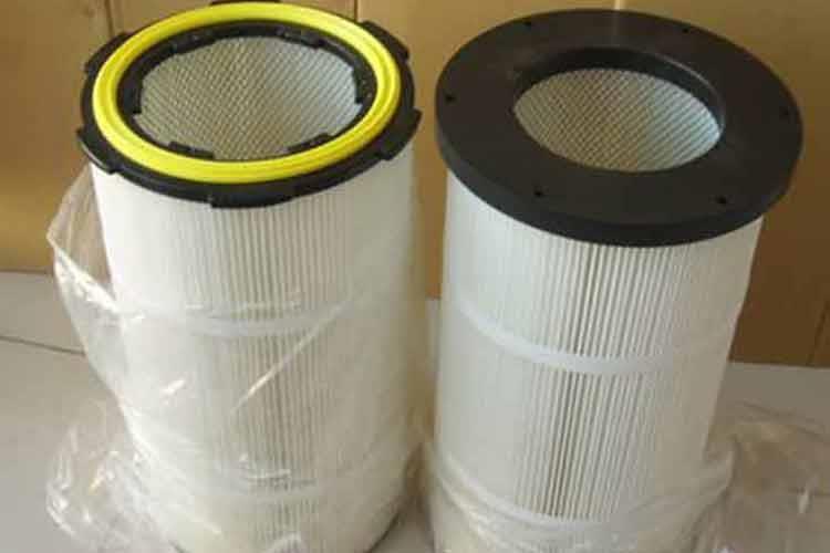 开云(中国)官方在线登录工作环境湿度的考虑，如果环境湿度较大，容易引起粉尘吸潮，这时可考虑选择具有防水功能的滤材